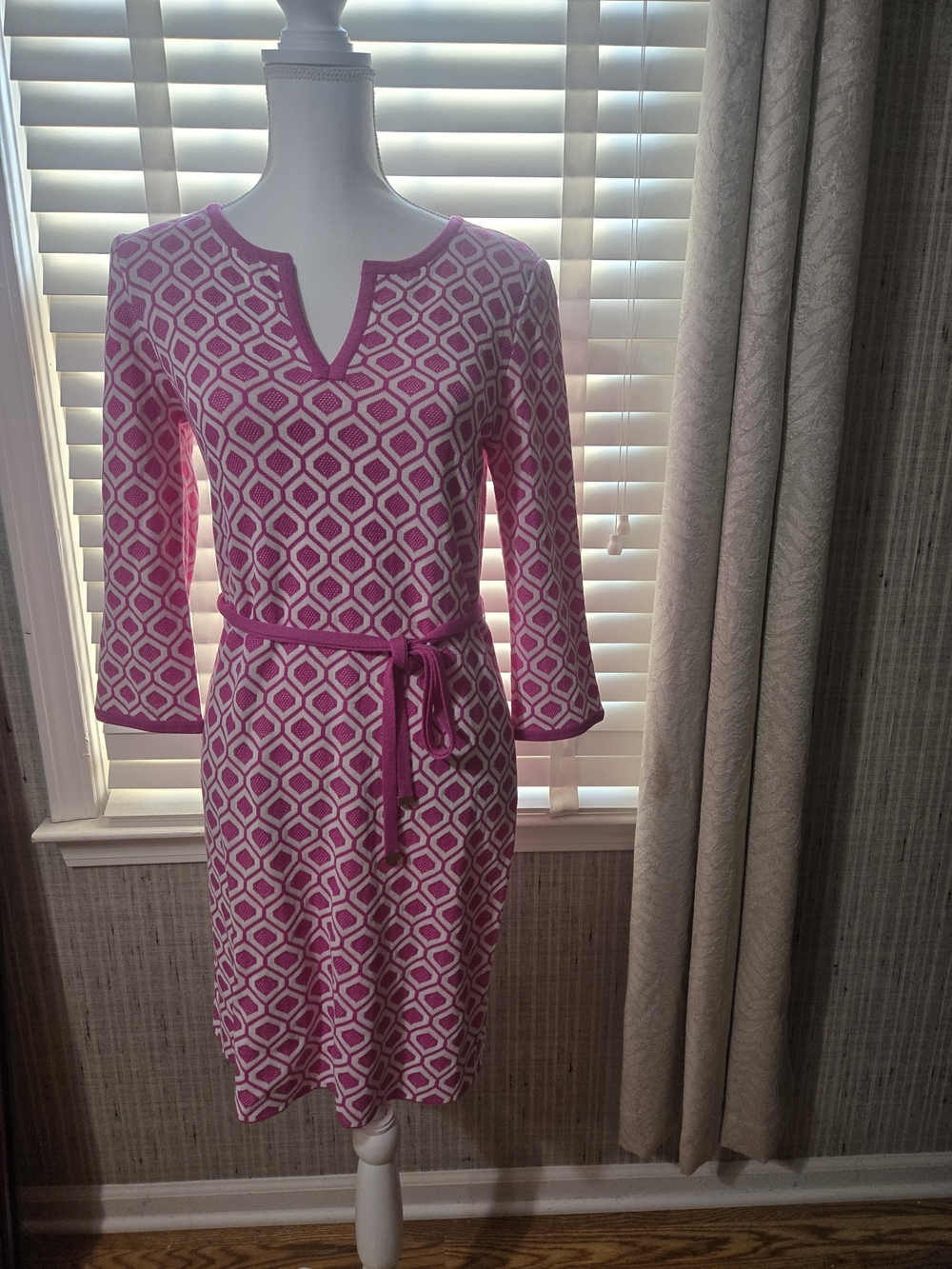 St. John Knit Pink and White Geometric Belted Midi Dress Sz S